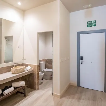 By Qhotels Apartman