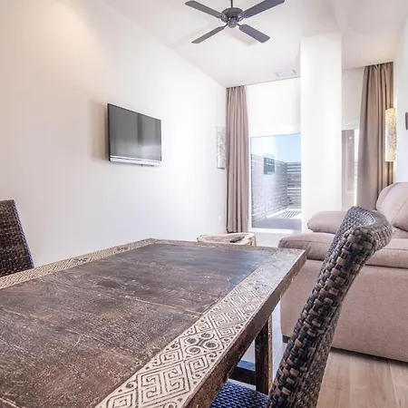 Apartamento By Qhotels 4*