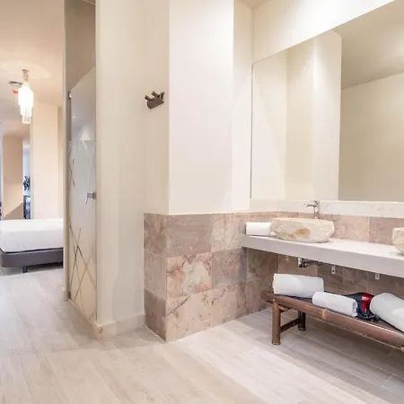 By Qhotels Tarifa
