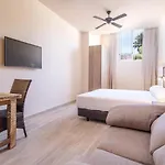 By Qhotels 公寓 塔里法