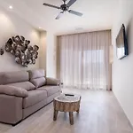 By Qhotels 塔里法